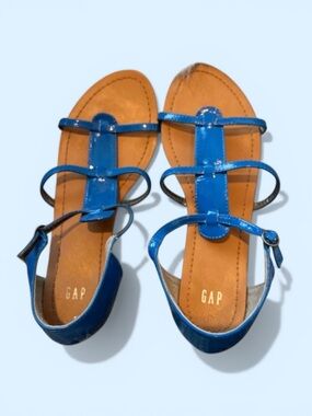 GAP Vibrant Patent Leather Blue Sandals